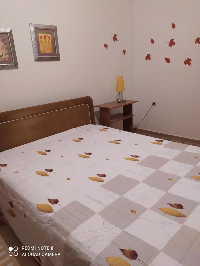 Διαμέρισμα Με Κήπο Orestiada Exterior foto